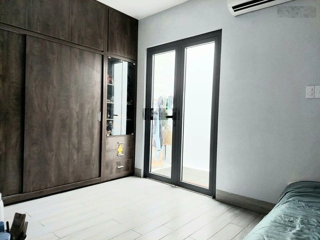 Quận 7- nhà 4 tầng- 6x16m- xe hơi tới nhà- lô góc không lộ giới- chỉ hơn 8 tỷ