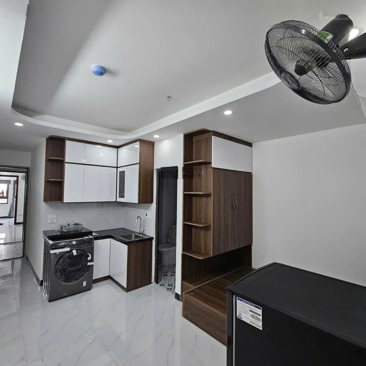 Bán toà CCMN Quan Nhân, hàng xóm Royal City, ô tô 40m, giữ tiền cực tốt, dòng tiền hơn 700tr/năm