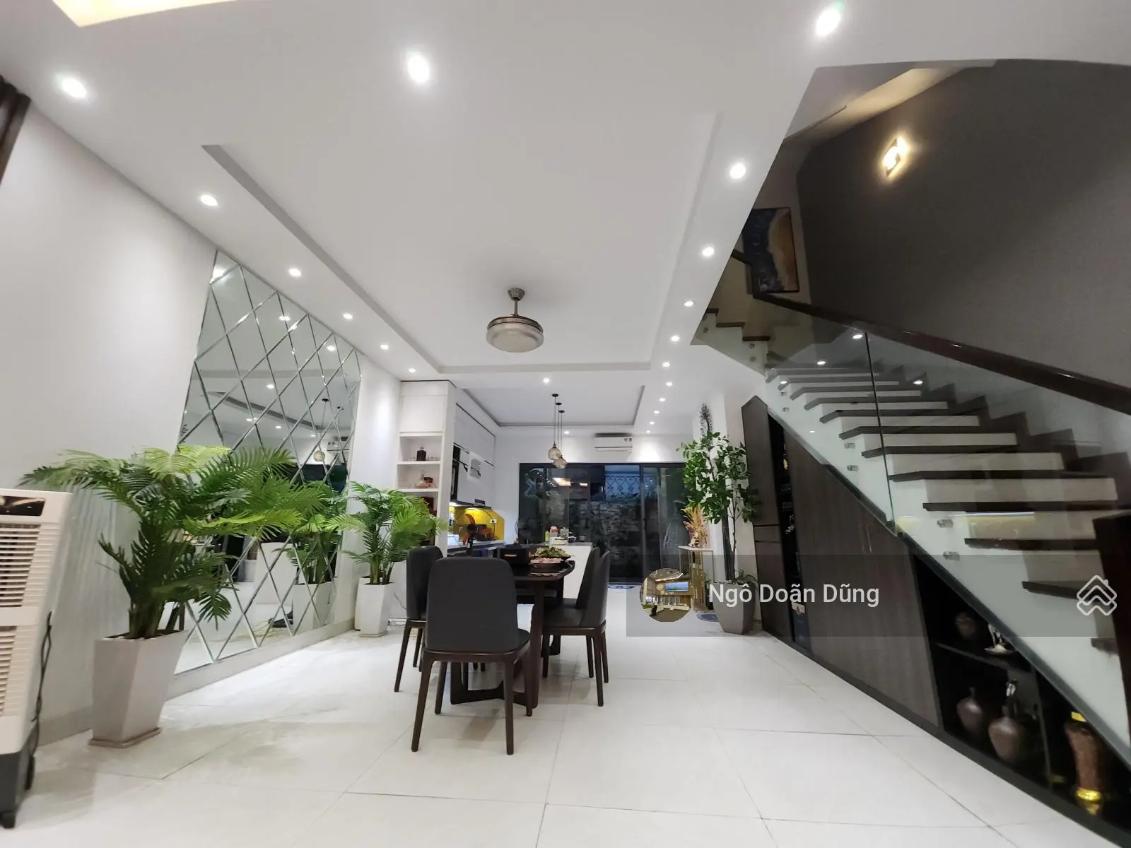 Chính chủ bán căn liền kề 120m2 Gamuda Gardens đầy đủ nội thất 4 tầng 78m2 sàn 0904 744 ***