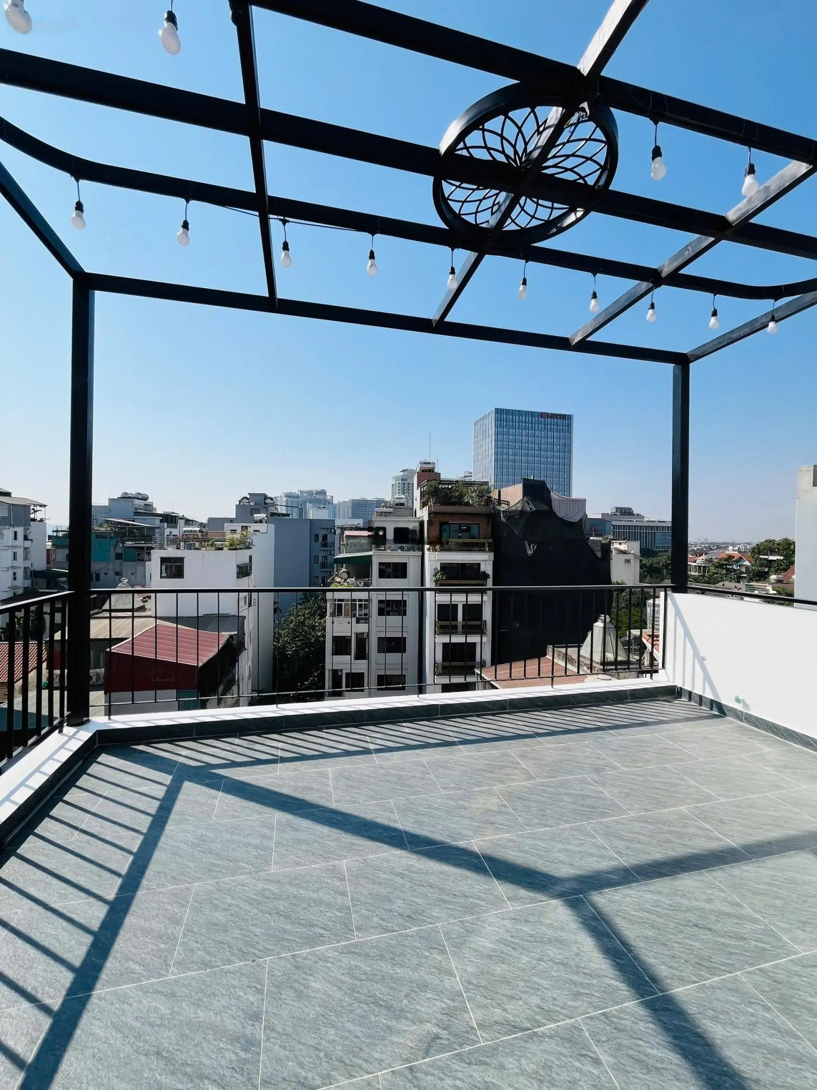 Hồ tây - lạc long quân nhà 7 tầng thang máy thông sàn ô tô 7 chỗ vào nhà