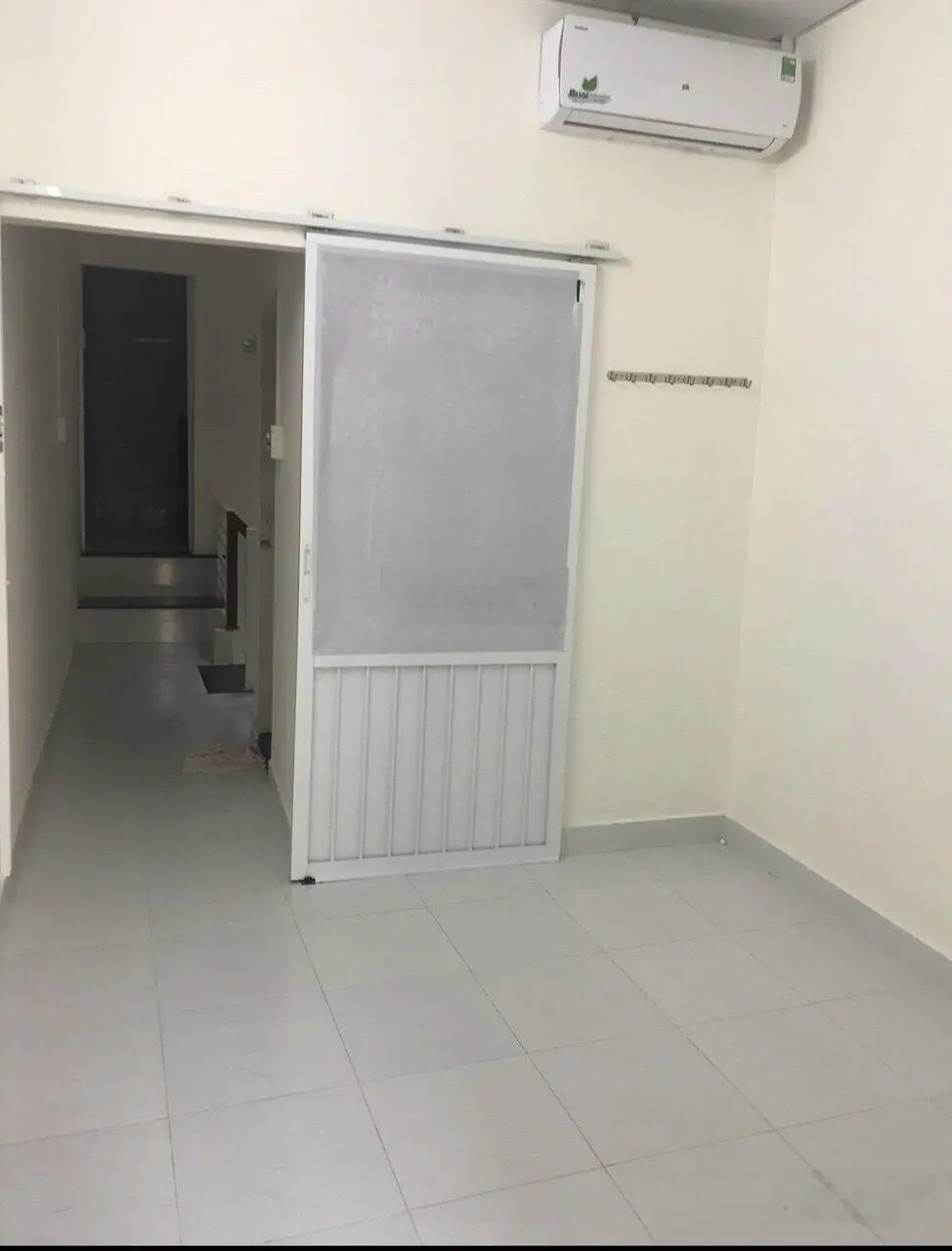 Nhà 2 tầng Hẻm ô tô 4m Thống Nhất -P. Vạn Thắng , Cách Thống Nhất chỉ 20m : chỉ 2 tỷ 450