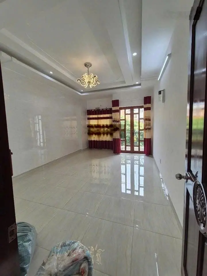 Bán nhà 1 trệt 2 lầu giá chốt 1 tỷ 1 Bình Phước, sáp nhập thành phố Đồng Nai