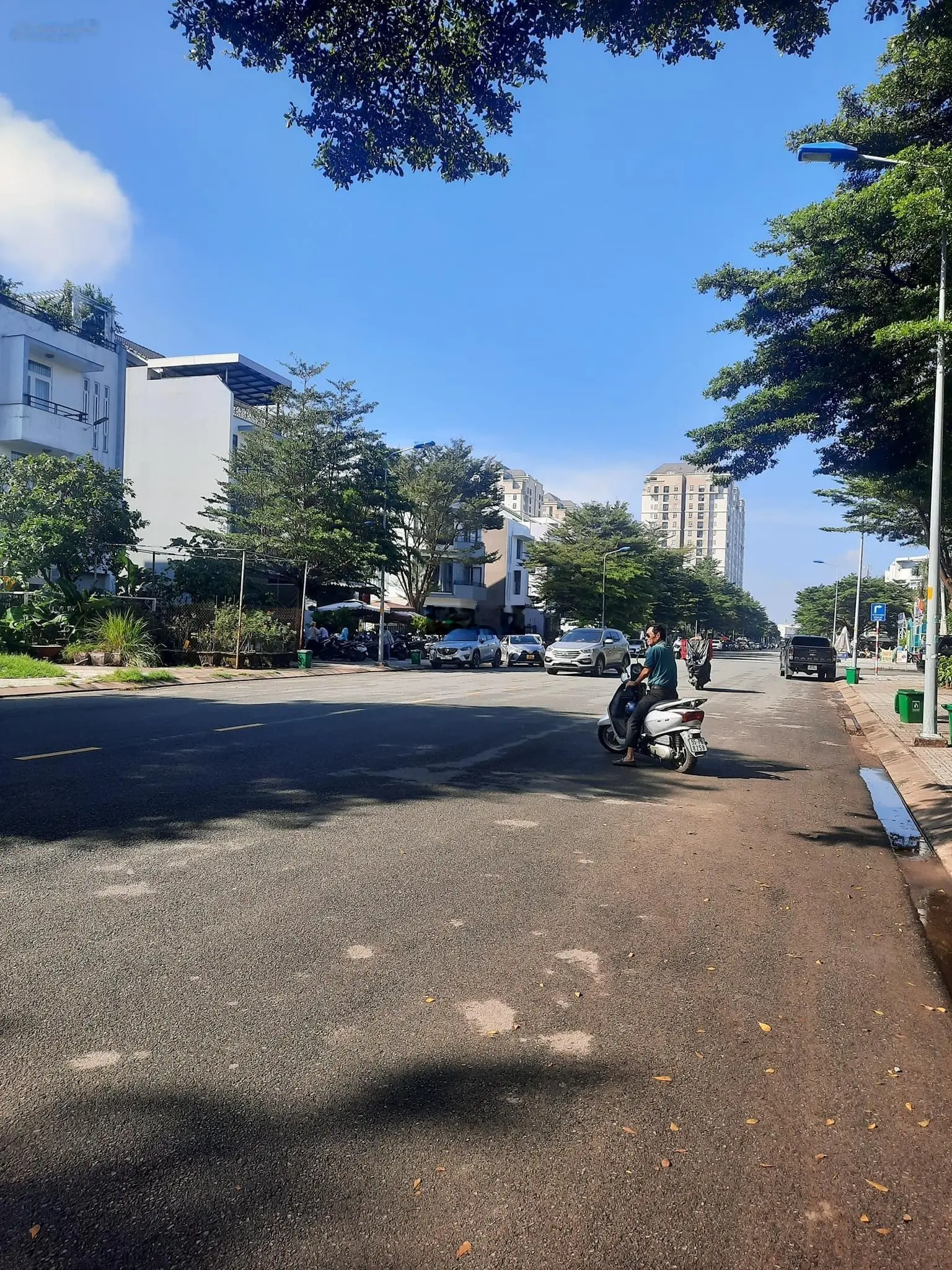 Nhà phố KDC Gia Hòa, Phước Long B, Thành Phố Thủ Đức. Dt: 100m2(5x20)m, giá 14.5 Tỷ TL