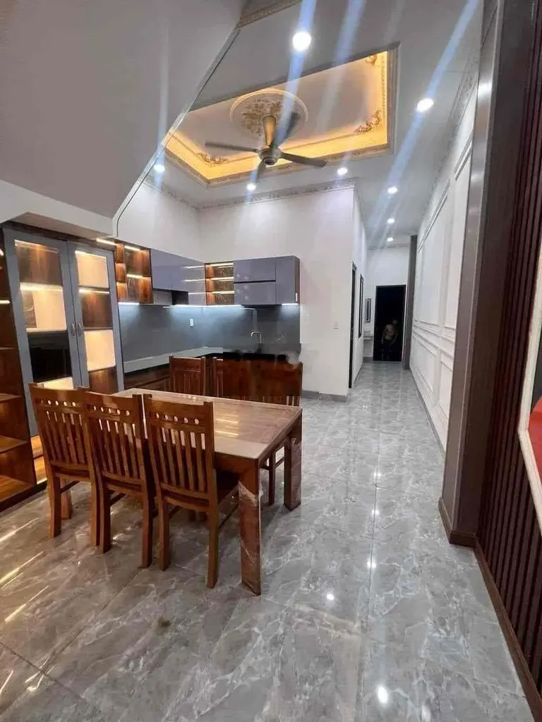 BÁN NHÀ HXH 3 TẦNG - 70m2 (5x14) - LÊ VĂN QUỚI - KHU PHÂN LÔ CHỈ 5 TỶ
