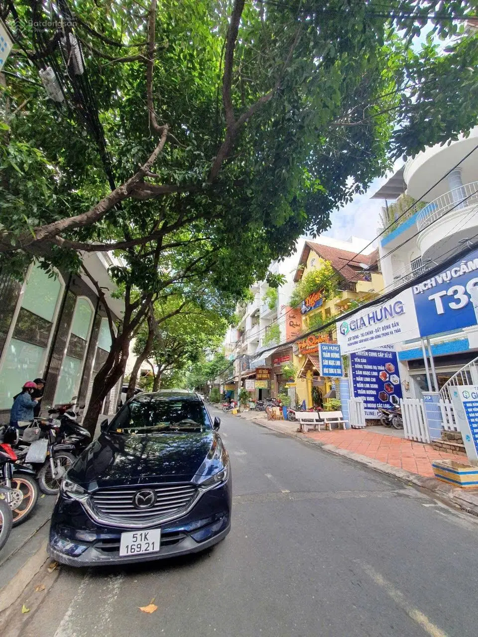 Bán nhà mặt tiền kinh doanh sầm uất Bàu Cát 1 - P. 14 - Q. Tân Bình đang thu nhập 20 triệu tháng