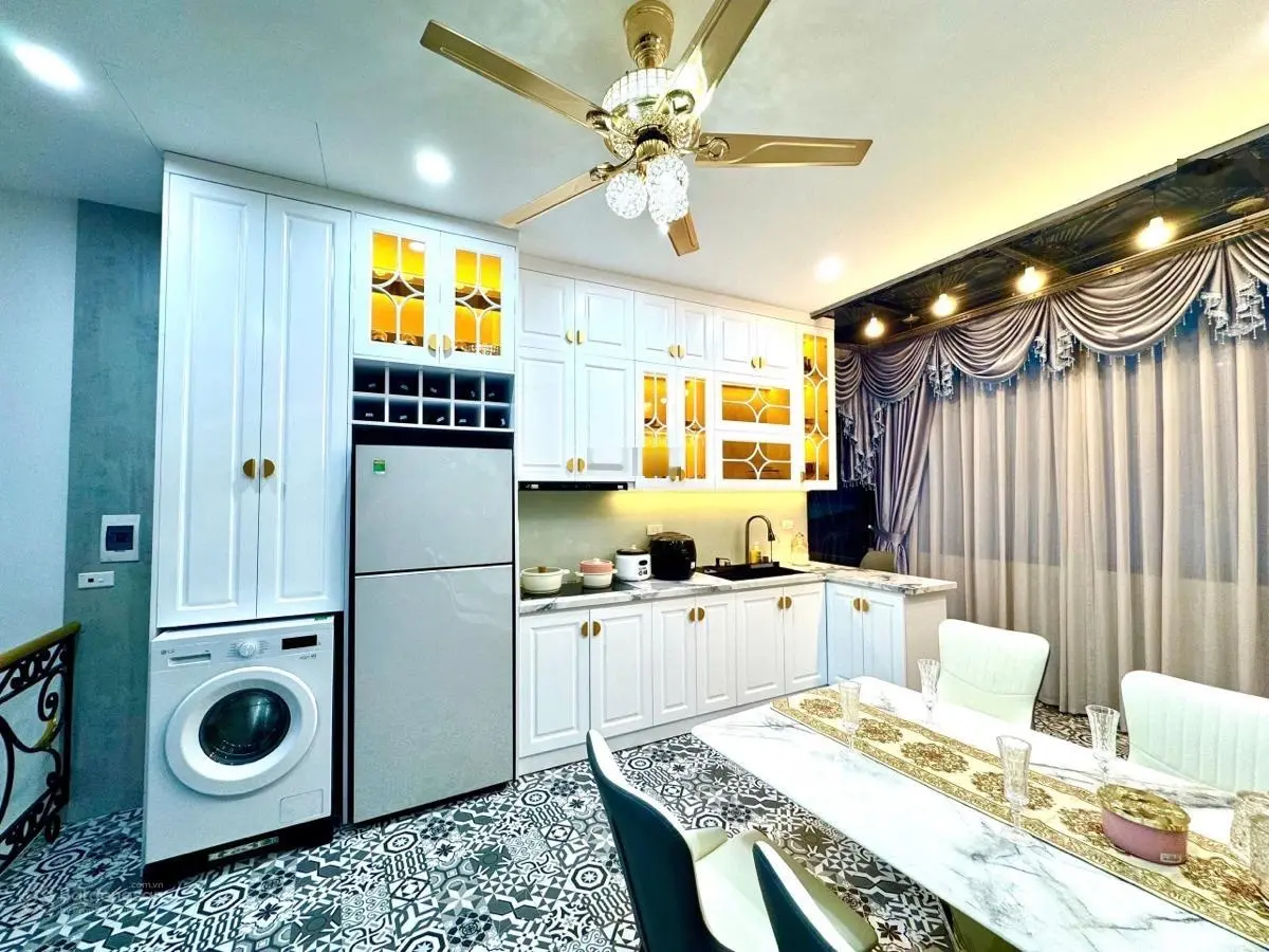 Hàng cực hiếm đống đa - khách xem trong mang thẳng vali vào ở ngay.
