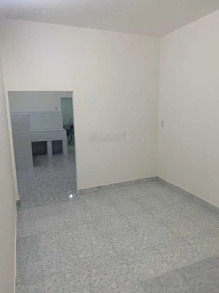 Nhà hẻm nở hậu 4m VUÔNG đ,ẹp ,