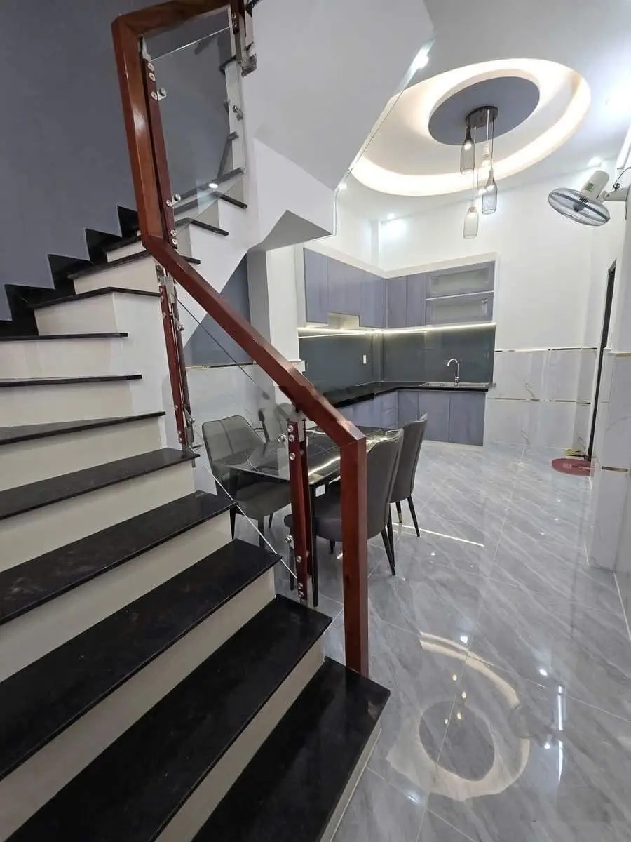 Nhà đẹp Gò Vấp 3 lầu giá còn thương lượng