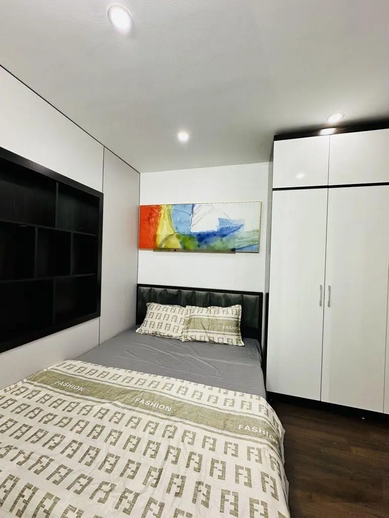 Bán TT tầng 4 Thanh xuân, ở vip, tặng full nội thất, DT 90m2 giá 3.3 tỷ