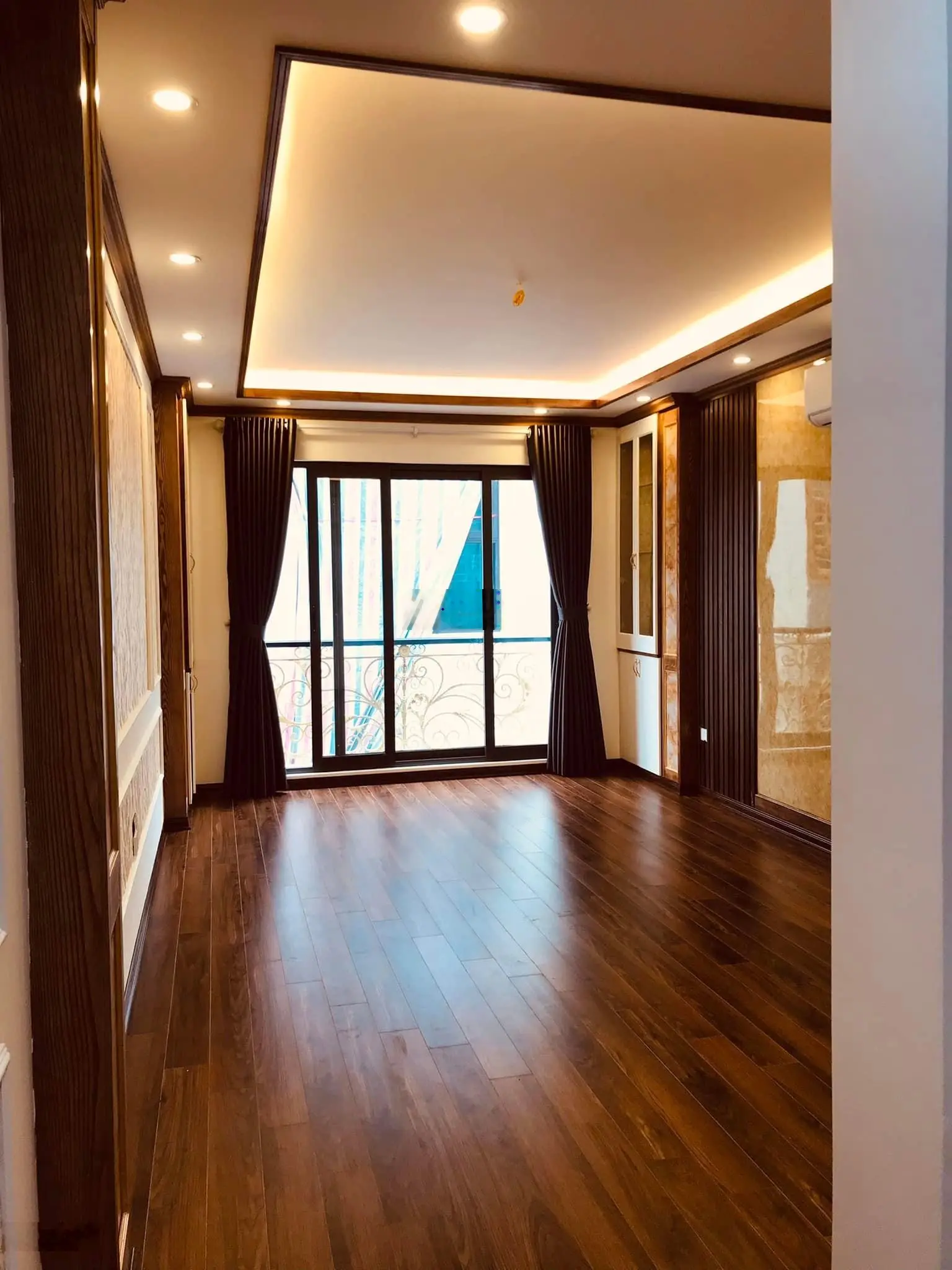 Bán nhà phân lô Kim Đồng ô to vào nhà ngõ 19 Kim Đồng vị trí ngõ thông ô bàn cờ. DT 65m2 cao 5 tầng