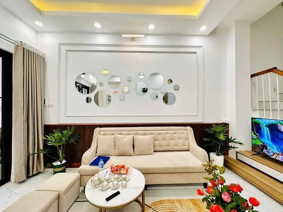 Bán gấp! Xã Đàn, lô góc, ngõ nông, 10m ô tô tránh, vị trí cực đỉnh, full nội thất, nhà đẹp ở ngay
