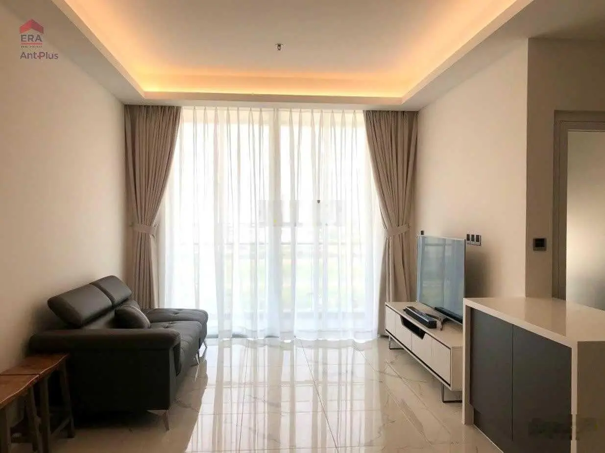 Tôi cần bán căn hộ 2PN Sarina. Nhà có HĐ thuê mới ký