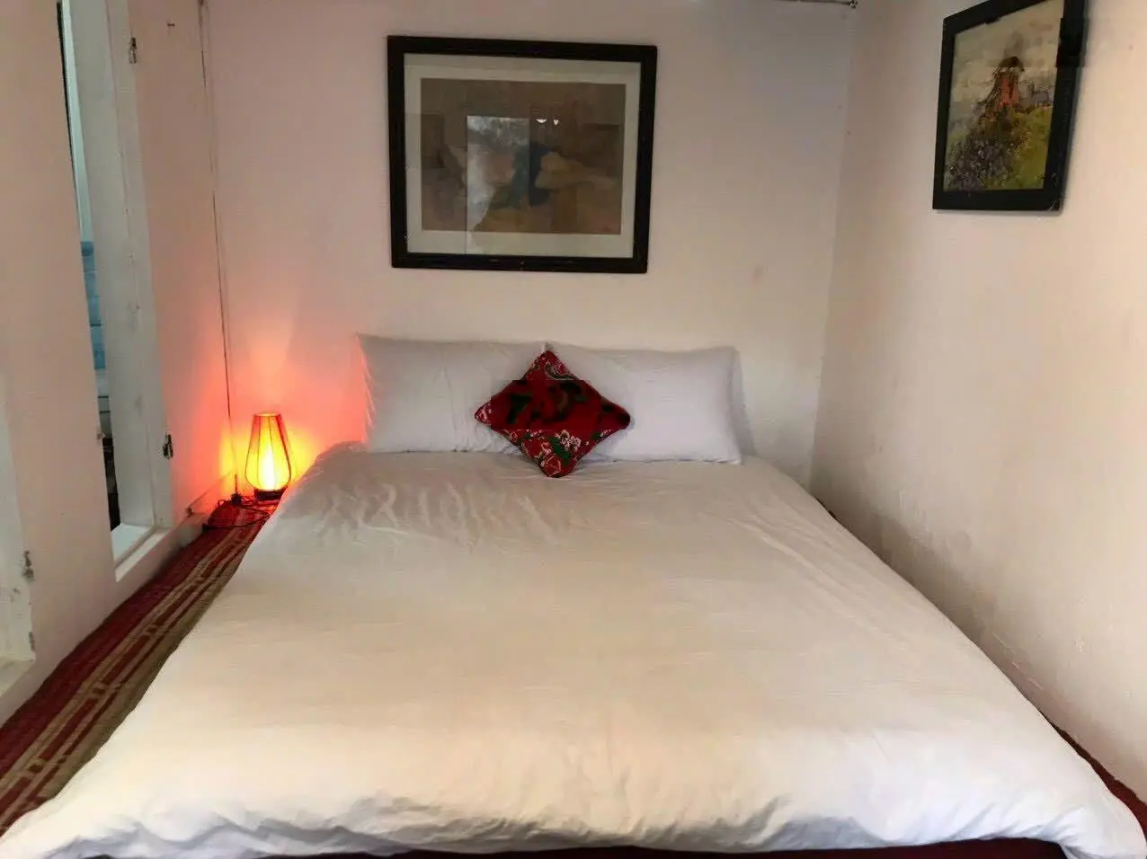 Bán căn nhà 60m2 ở Hồ Tây giá 2,5 tỷ nhà sát Hồ Tây