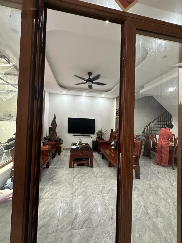 Nhà mới kính koong - gần phố - gần ô tô tránh - giá đầu tư