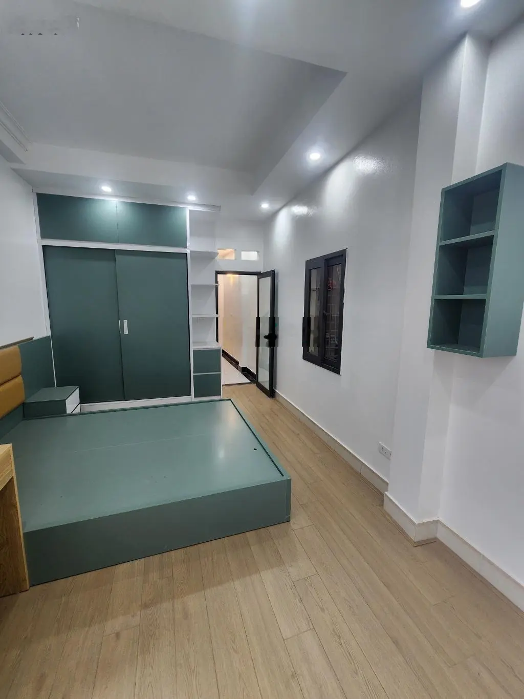 Bán NR ở Nguyễn Khoái, Thanh Trì, Hoàng Mai, HN, 38m2 5 Tầng 4 Ngủ Giá nhỉnh 5 Tỷ.