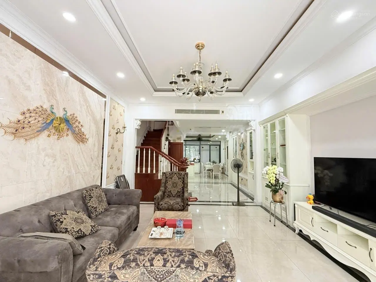 Nhà 5 tầng Huỳnh Lan Khanh khu biệt thự Hồng Long, phường 2 - Tân Bình, 5x20m, giá 27 tỷ