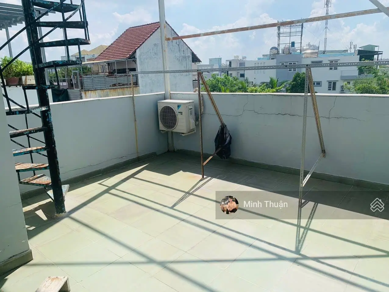 Nhà đẹp - 4 Tầng - View sông - Sẵn nội thất - Đối diện Global - DT: 110m2 - Giá quá tốt chỉ: 13 tỷ