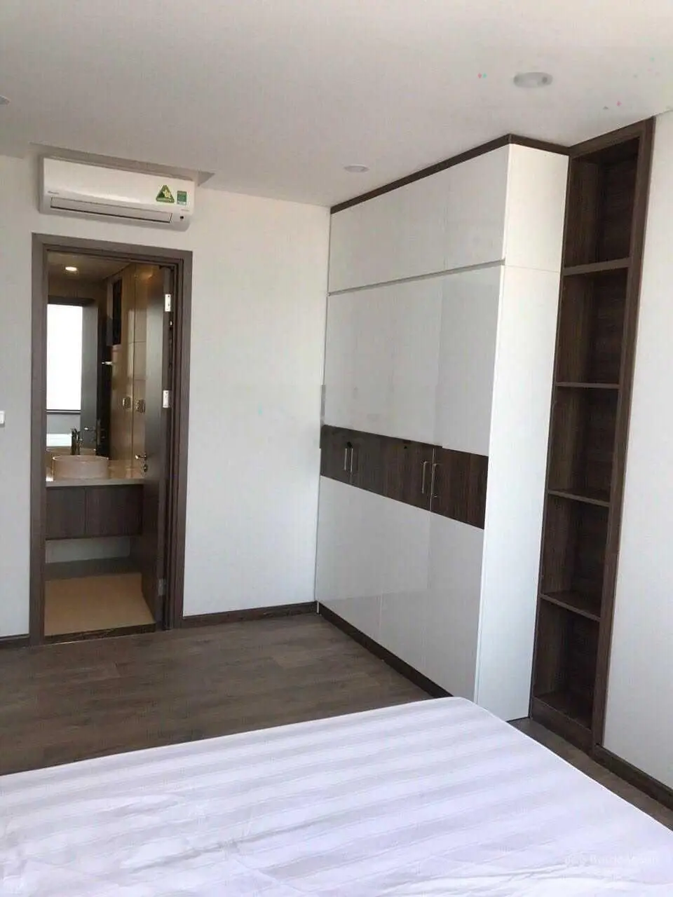Chính chủ gửi bán căn 3 ngủ Taseco N01T4 full nội thất siêu đẹp, sẵn sổ giao dịch, giá thương lượng