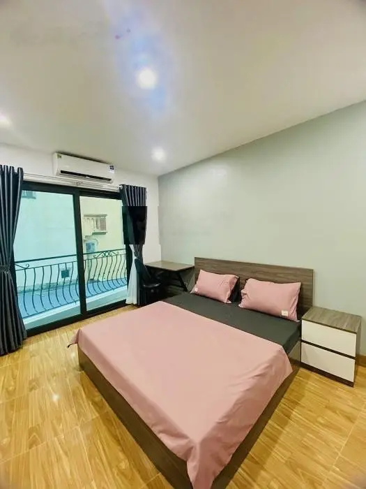 Bán tòa CCMN 7 tầng thang máy, ngõ thông KD, vài bước ra ô tô, Pháo Đài Láng, 61m2, MT 8m, 14.3 tỷ