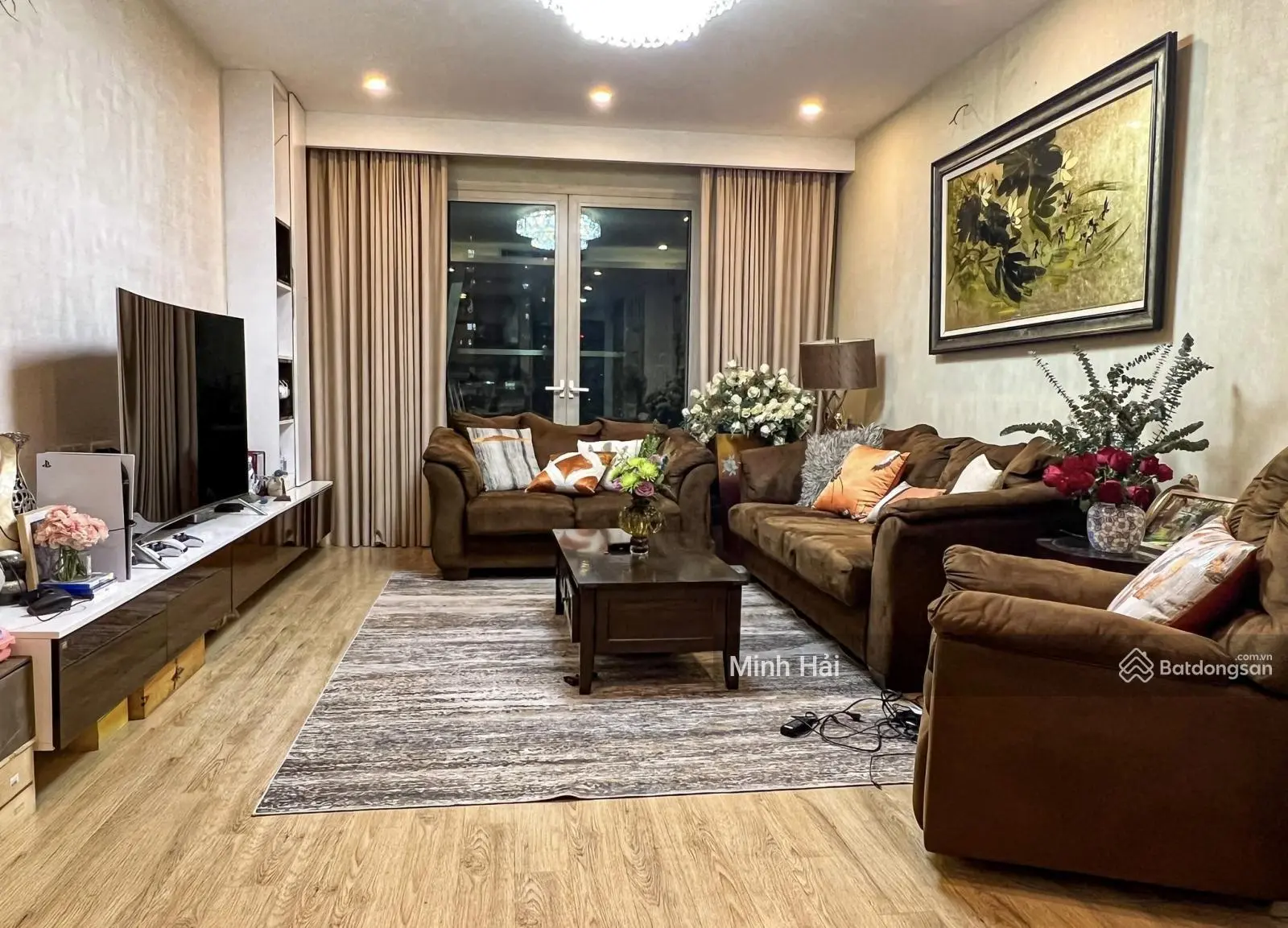 Bán 2 căn hộ chung cư Mandarin Hoàng Minh Giám, DT 130m2 (3 ngủ)