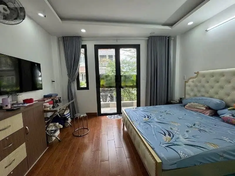 Ngộp bank cần bán gấp nhà ở đường Tôn Thất Hiệp, Phường 11, Quận 11. Giá 2tỷ690 , DT60m2