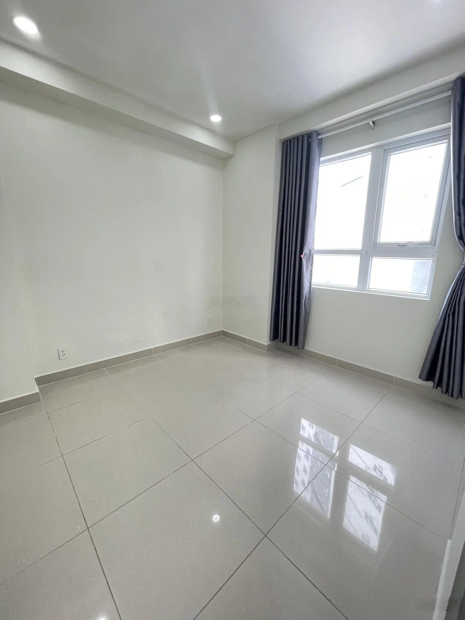 Cần chuyển nhượng căn topaz elite 70m2 căn góc 2pn 2wc 3tỷ199 tầng trung