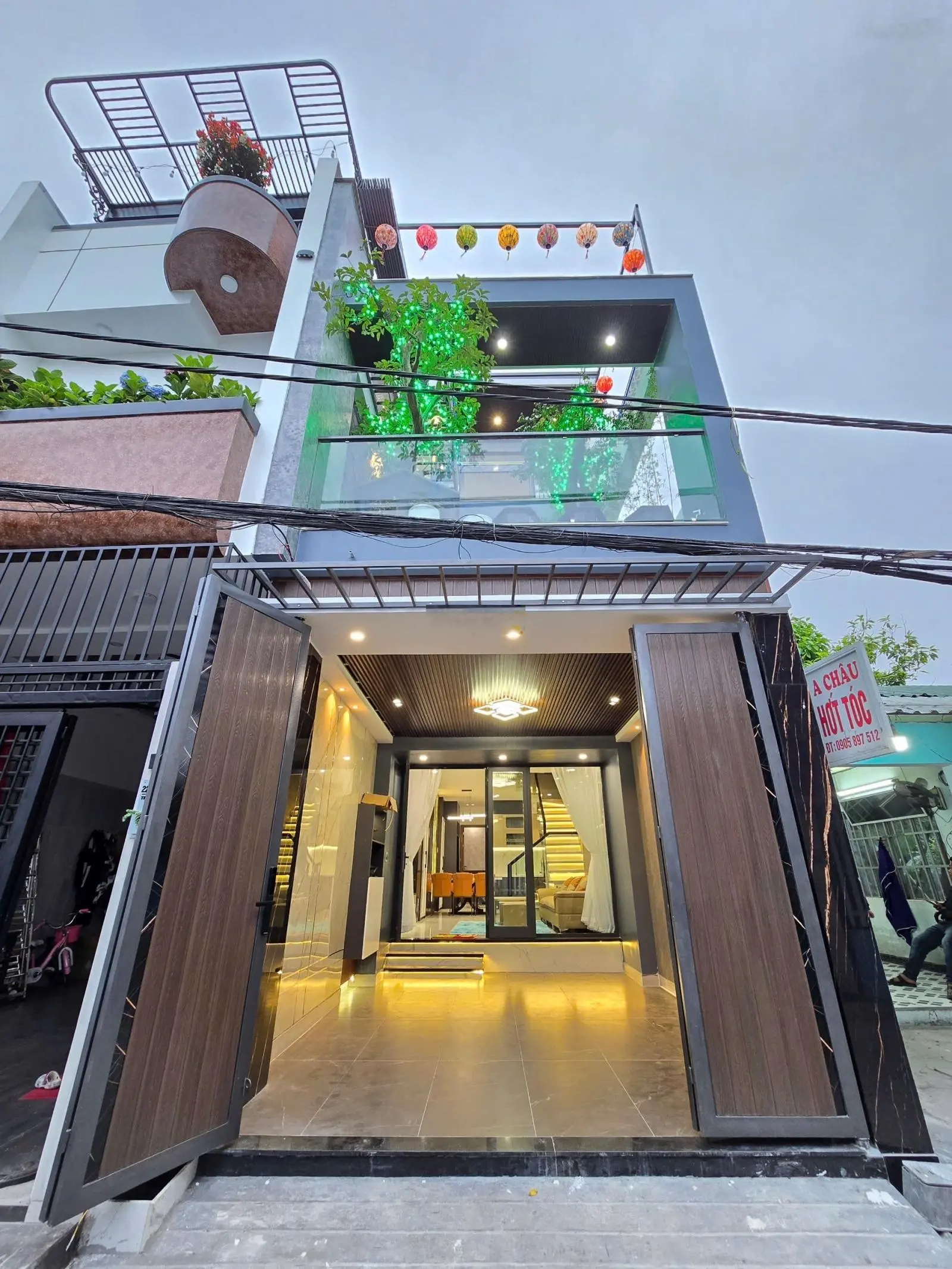 Bán nhà 3 tầng 3 mê kiệt Nguyễn Phước Nguyên rộng 4m ô tô đậu trong nhà