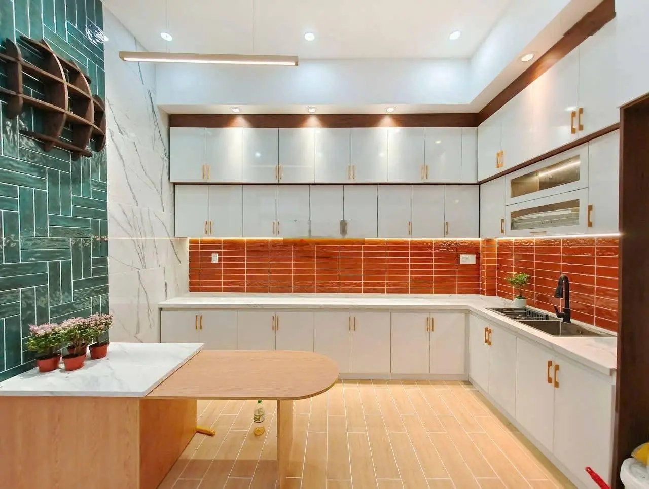 Bán nhà riêng tại X.Bình Chánh giá 1tỷ780, 70 m2 - 3pn - 2wc,hỗ trợ vay 70%, cho thuê 8tr/tháng.