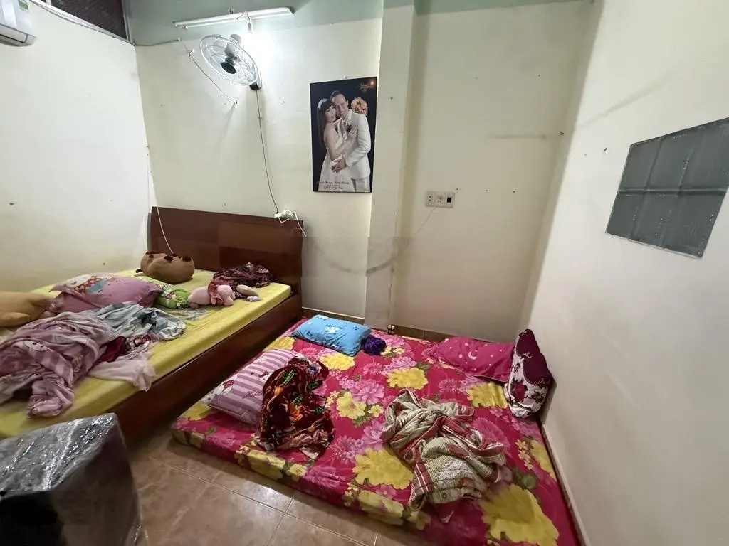 Bán gấp nhà riêng Lê Văn Quới, BTân, 52m2, 2 tầng đúc, hẻm xe hơi 5m, gần 4 xã, nhỉnh 5 tỷ.