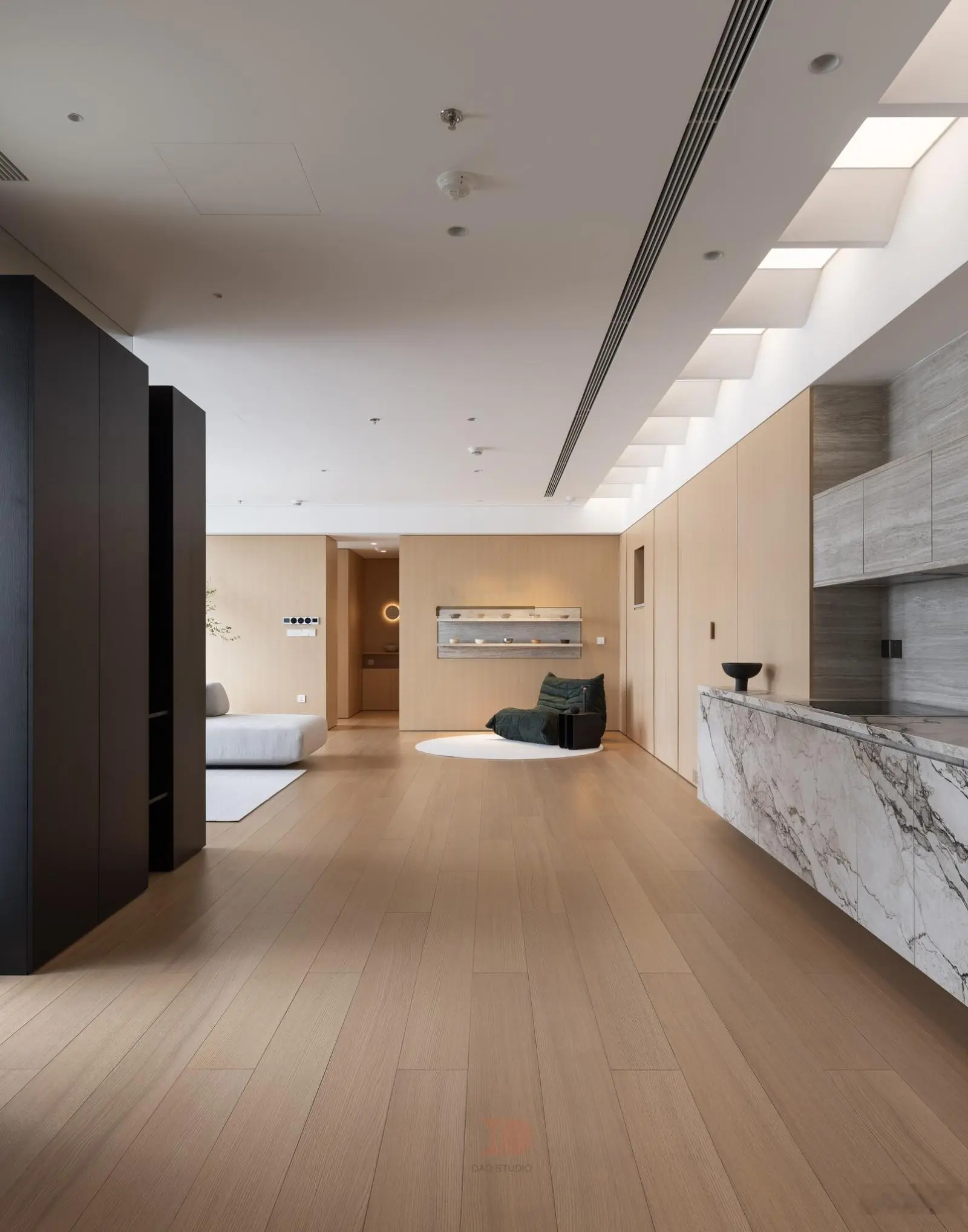 Bán căn 4 p. ngủ 156m2 tầng thoáng hướng ĐN, nhà mới 100% tại Hà Nội Paragon Duy Tân, Cầu Giấy