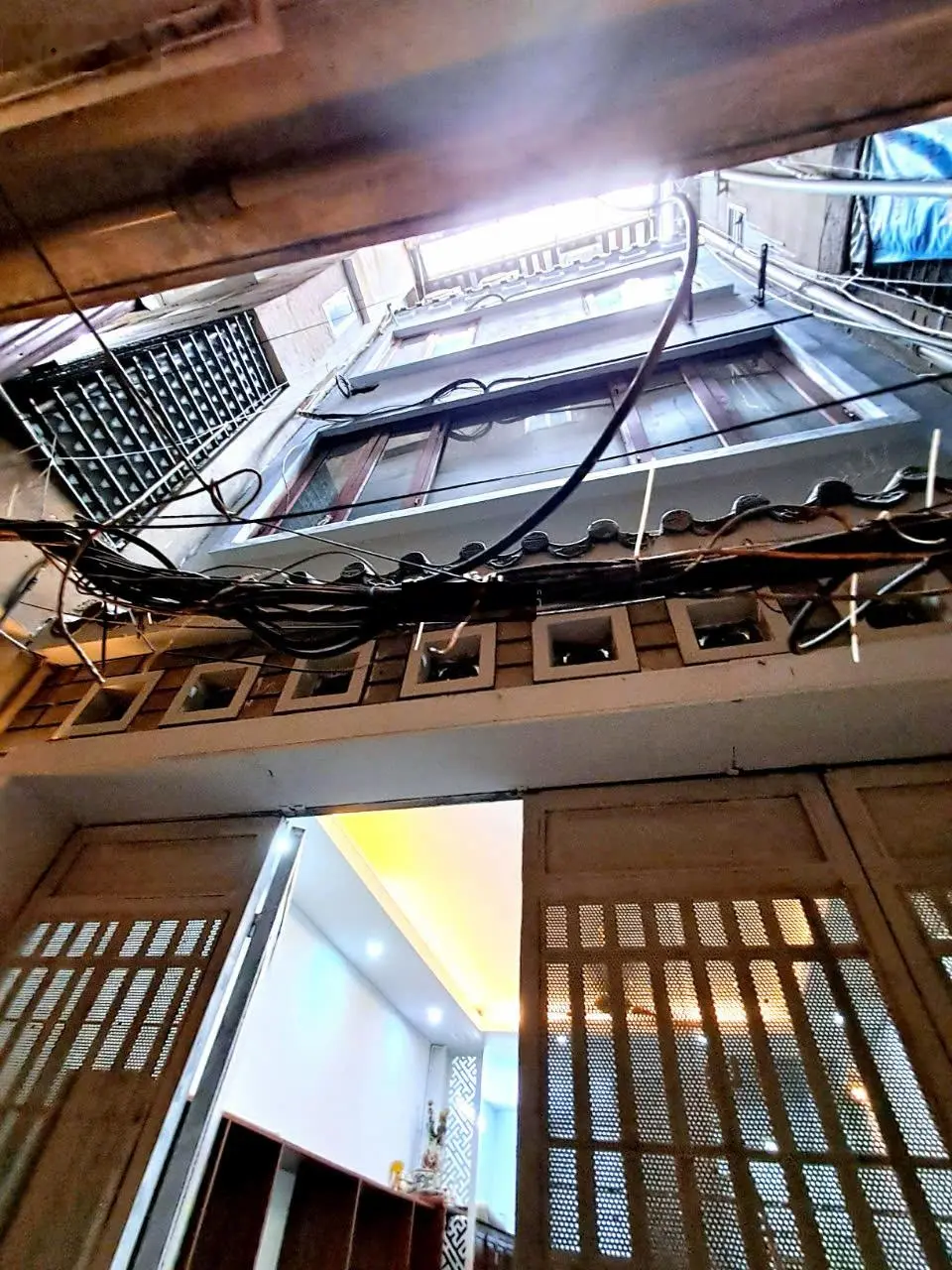 5.85 tỷ - 35m2 - Bạch Mai - Tạ Quang Bửu - nhà dân gần phố