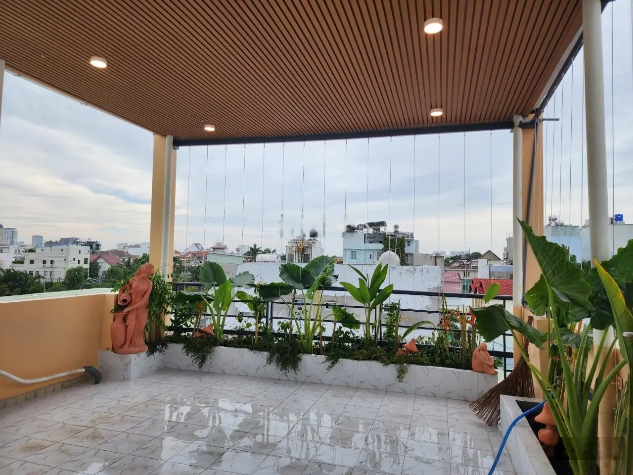 Siêu hiếm! Bán gấp nhà 4 tầng hẻm oto Thảo Điền giá 9,7 tỷ full nội thất