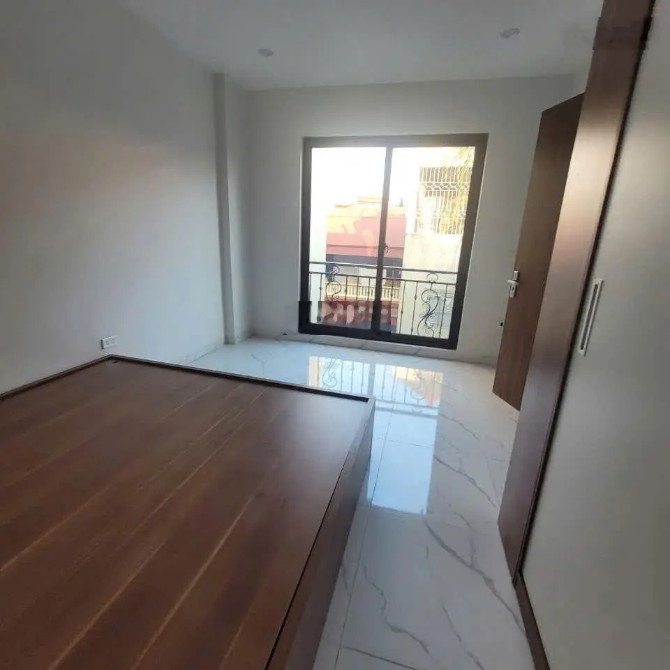 LÔ GÓC 8.9 Tỷ Nhà Mới, KĐT Văn Quán, mặt ngõ, ô tránh, DTsổ 38.m2/50m2 tầng 2,5 tầng, 4 ngủ