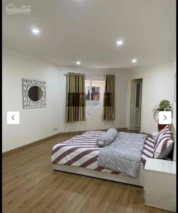 Bán căn penthouse Phúc Yên 1, 4PN, 3WC, 195m2, sổ hồng, giá 5 tỷ 6 liên hệ: 0908 435 ***