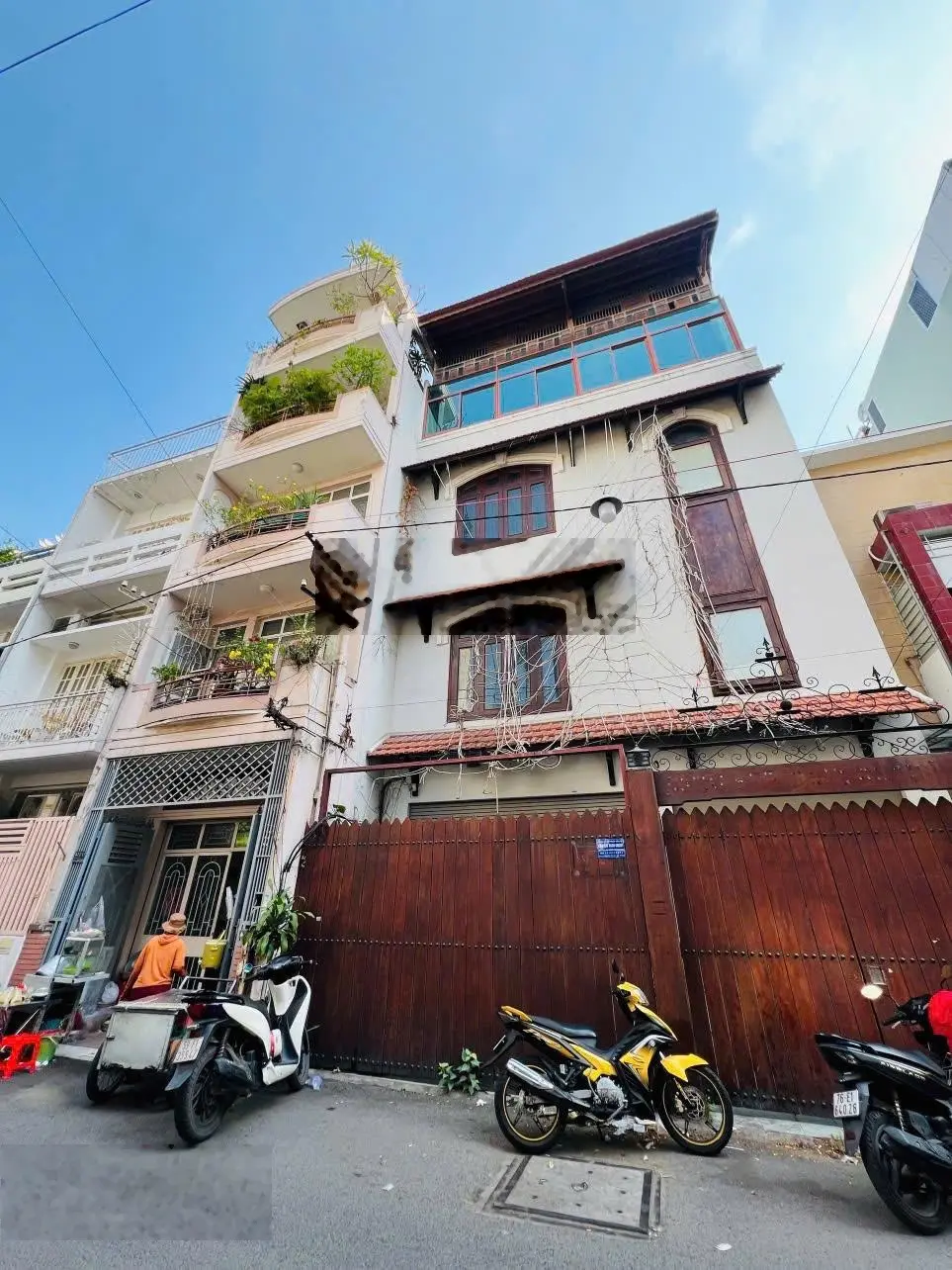 Nhà to hẻm lớn đường Nguyễn Trãi Q5 (DT 8x16m CN đủ) bán nhanh còn thương lượng