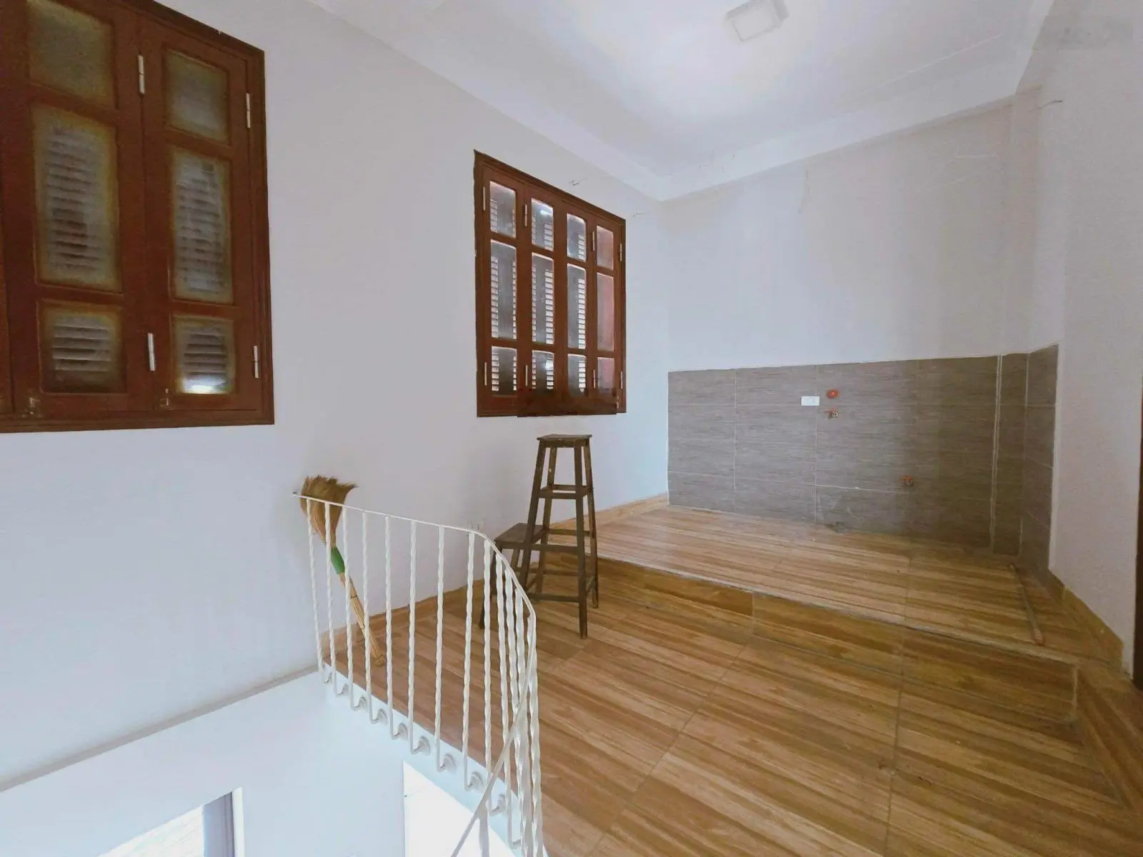 Bán nhà riêng Ngọc Thụy 5 tầng xây chắc chắn, 62m2 an ninh dân trí cao nhỉnh 7 tỷ