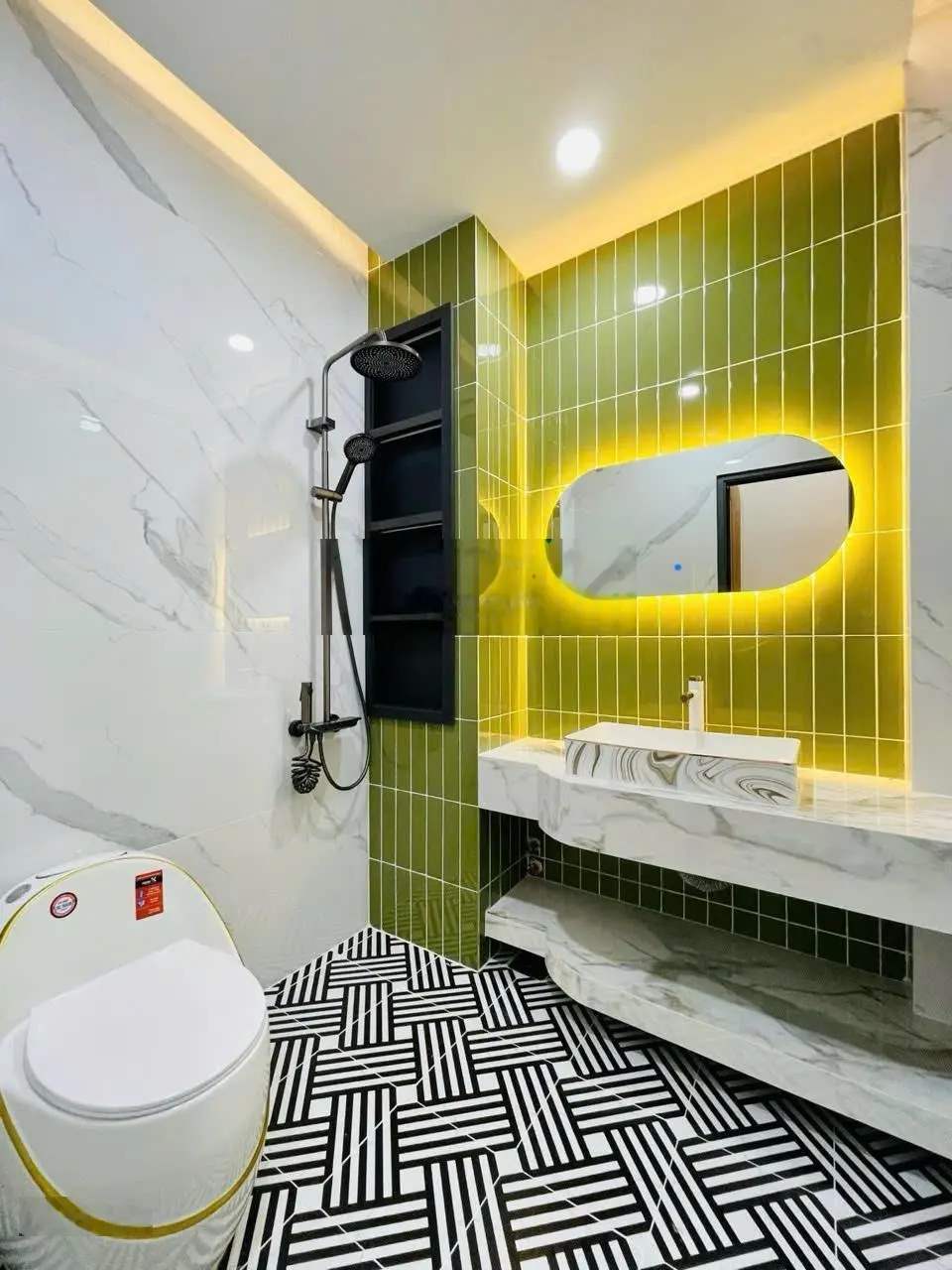 Kẹt tiền cần bán nhà 56.2m2 đường Hiệp Thành 2, phường Hiệp Thành, quận 12, sổ sẵn