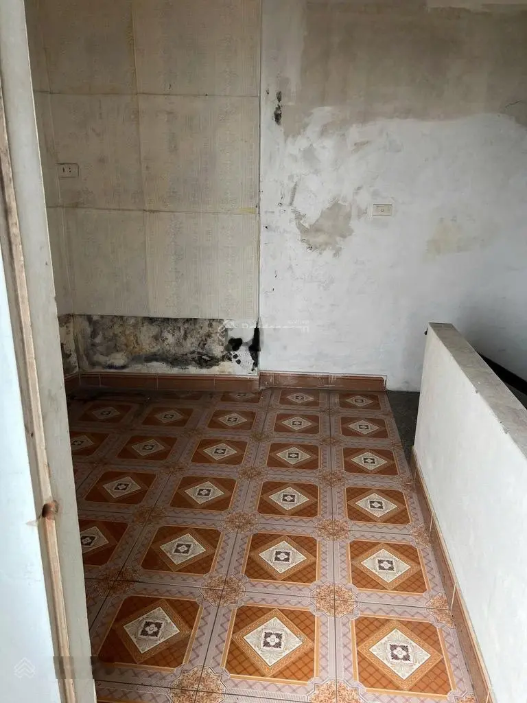 Bán nhà mặt phố Lý Sơn, mặt tiền rộng, vị trí đẹp,3 mặt thoáng, đường vỉa hè, container tránh nhau