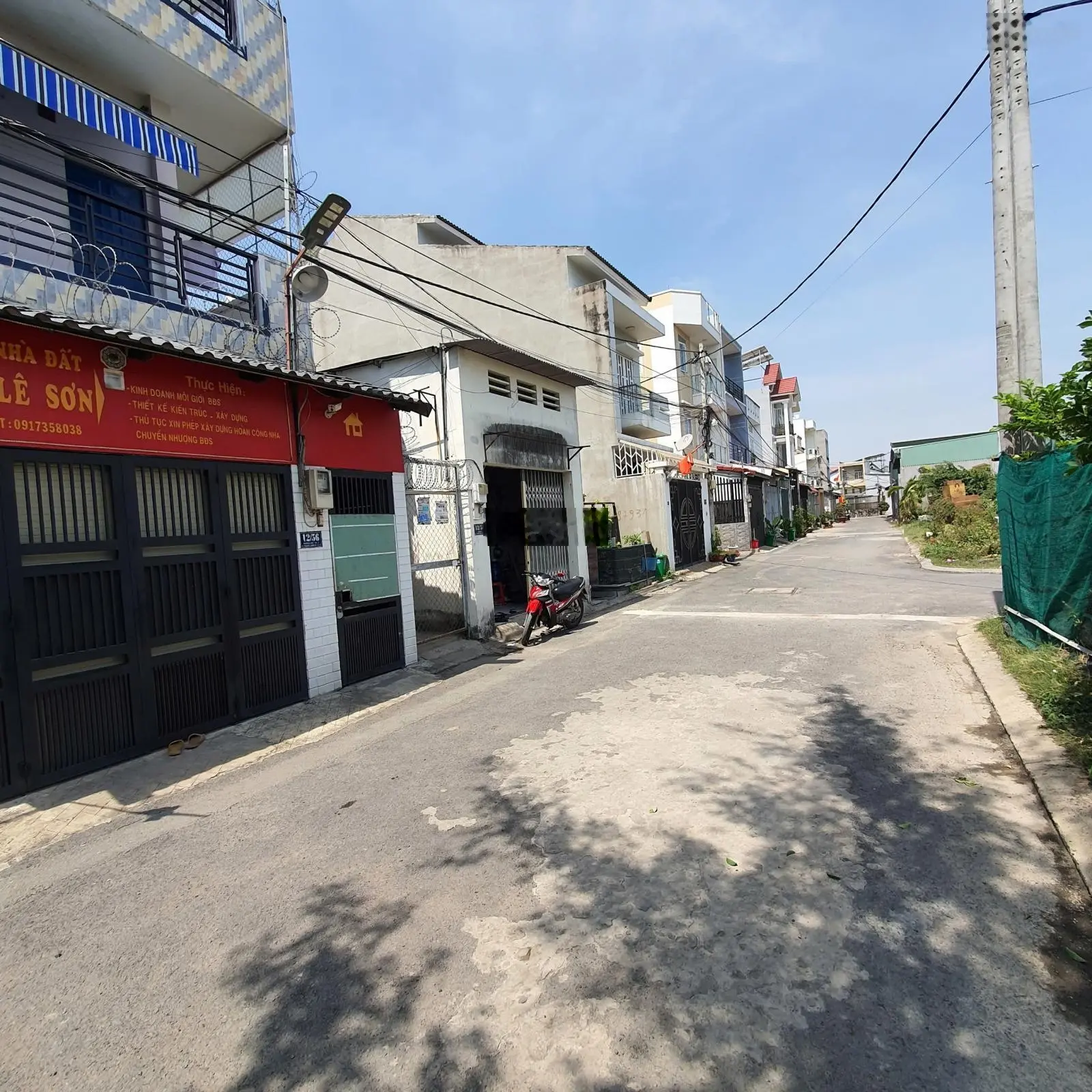 Gia đình đang cần bán đất 2MT HXH đường 339, Phước Long B, Q9. DT 160m2/10.9 tỷ