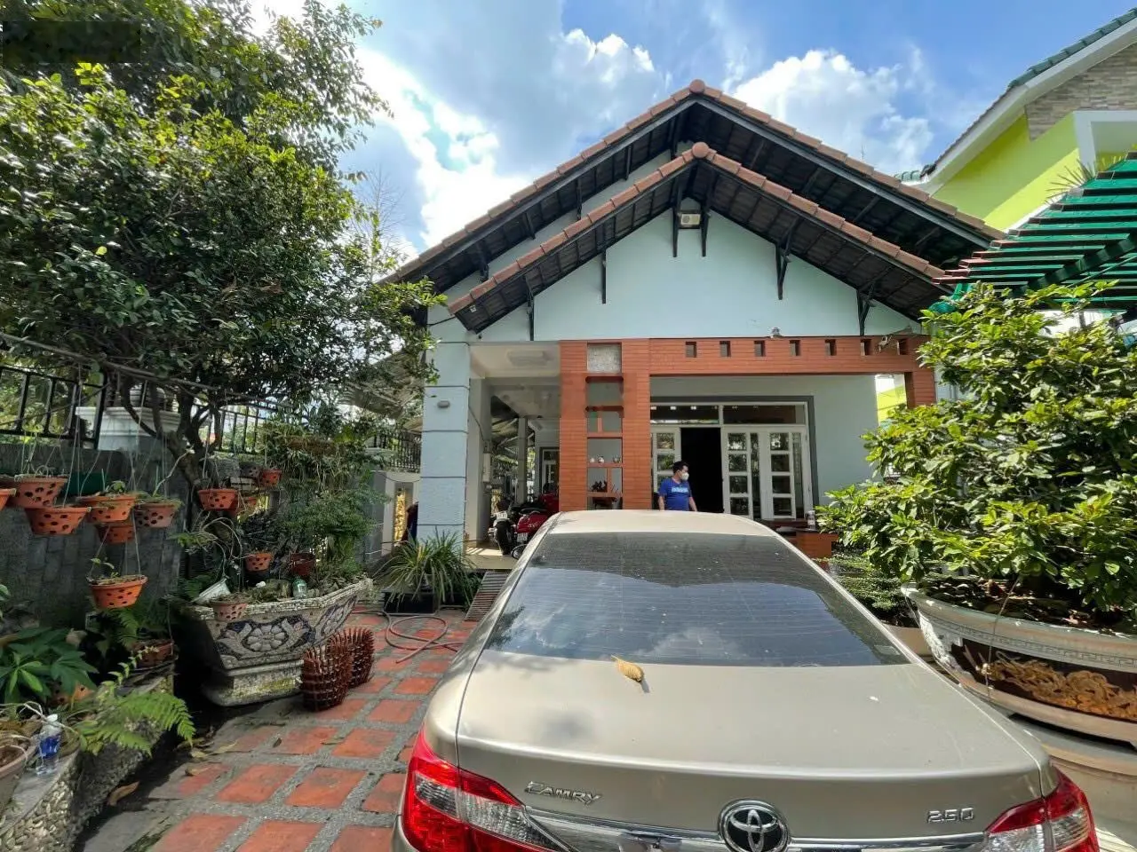 Giảm 1.5 Tỷ cần tiền bán nhanh căn nhà vườn ngay TT y tế Dĩ An - Sổ hoàn công đầy đủ