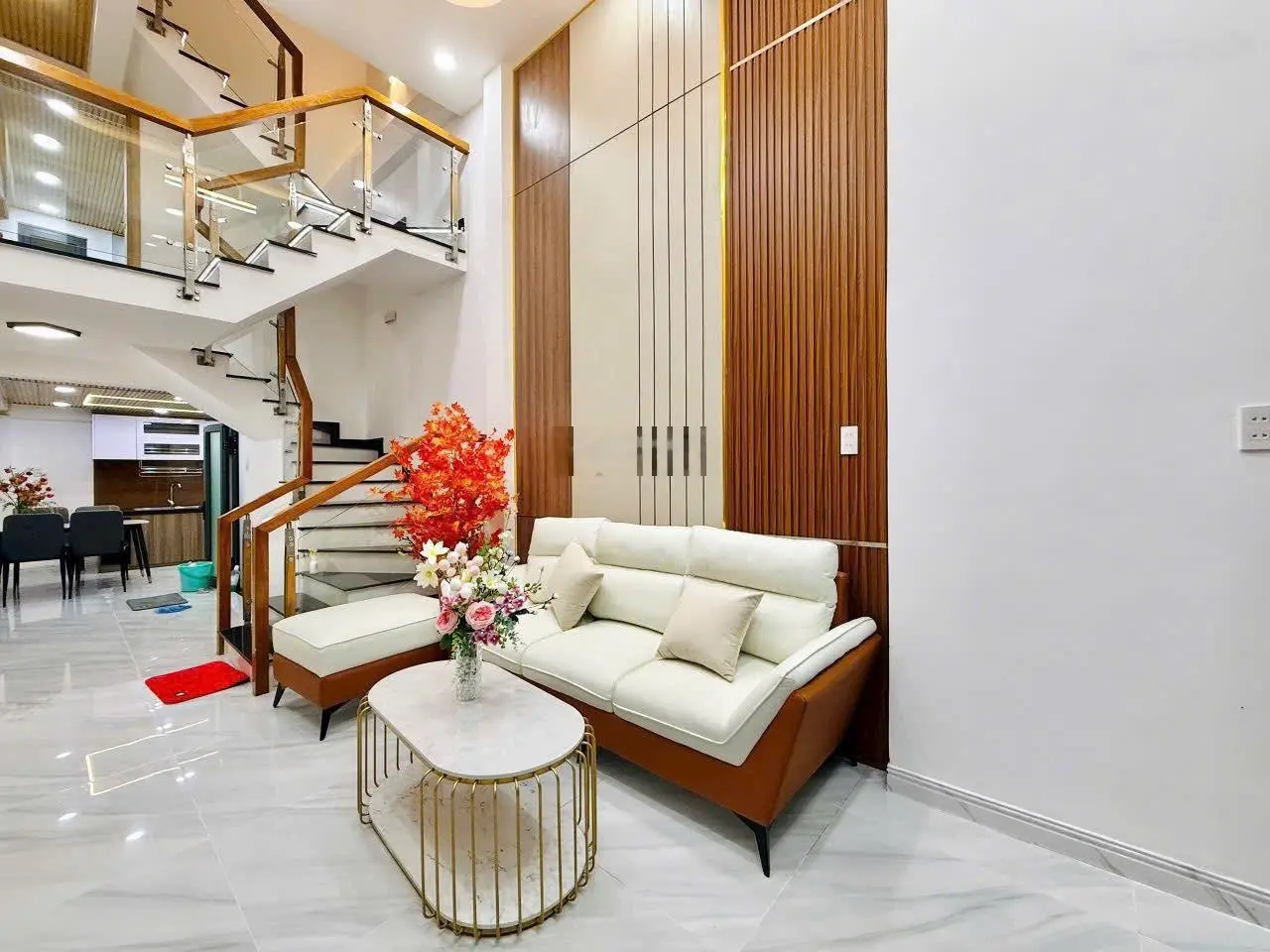 Cần bán gấp nhà ở Phan Xích Long, Phường 2, Phú Nhuận. Giá 2.35 tỷ. DT: 40m2, 2 tầng, 2 phòng ngủ.