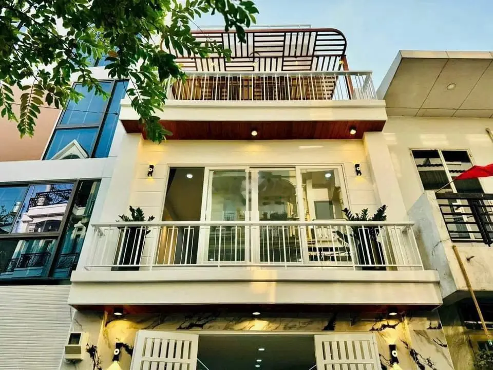 Chính chủ bán nhà hẻm số 11 Đào Duy Từ PNhuận. DT 52,8m2, giá 4tỷ050TR
