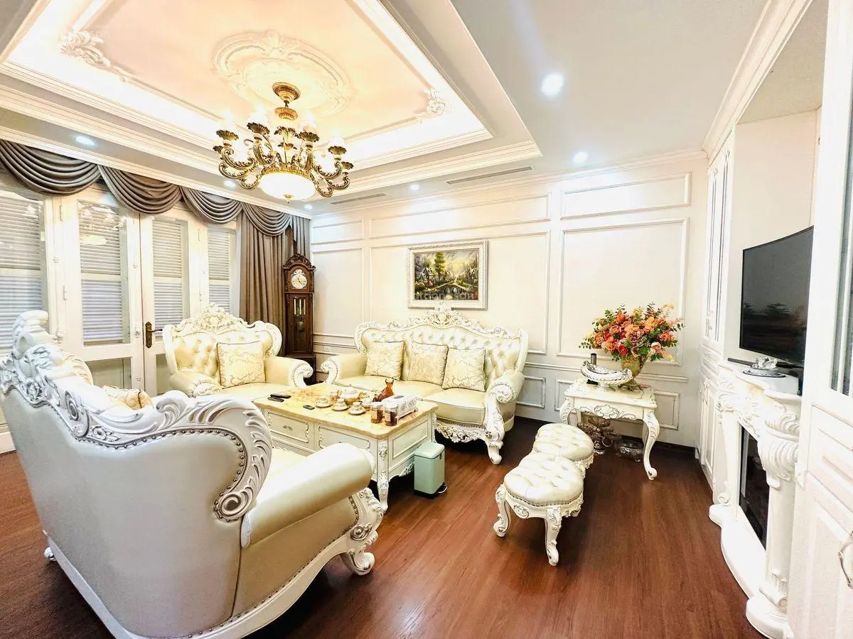 BIỆT THỰ_CẦU GIẤY_180M_5 TẦNG_ĐẲNG CẤP_VIP_ GIÁ 40 tỷ