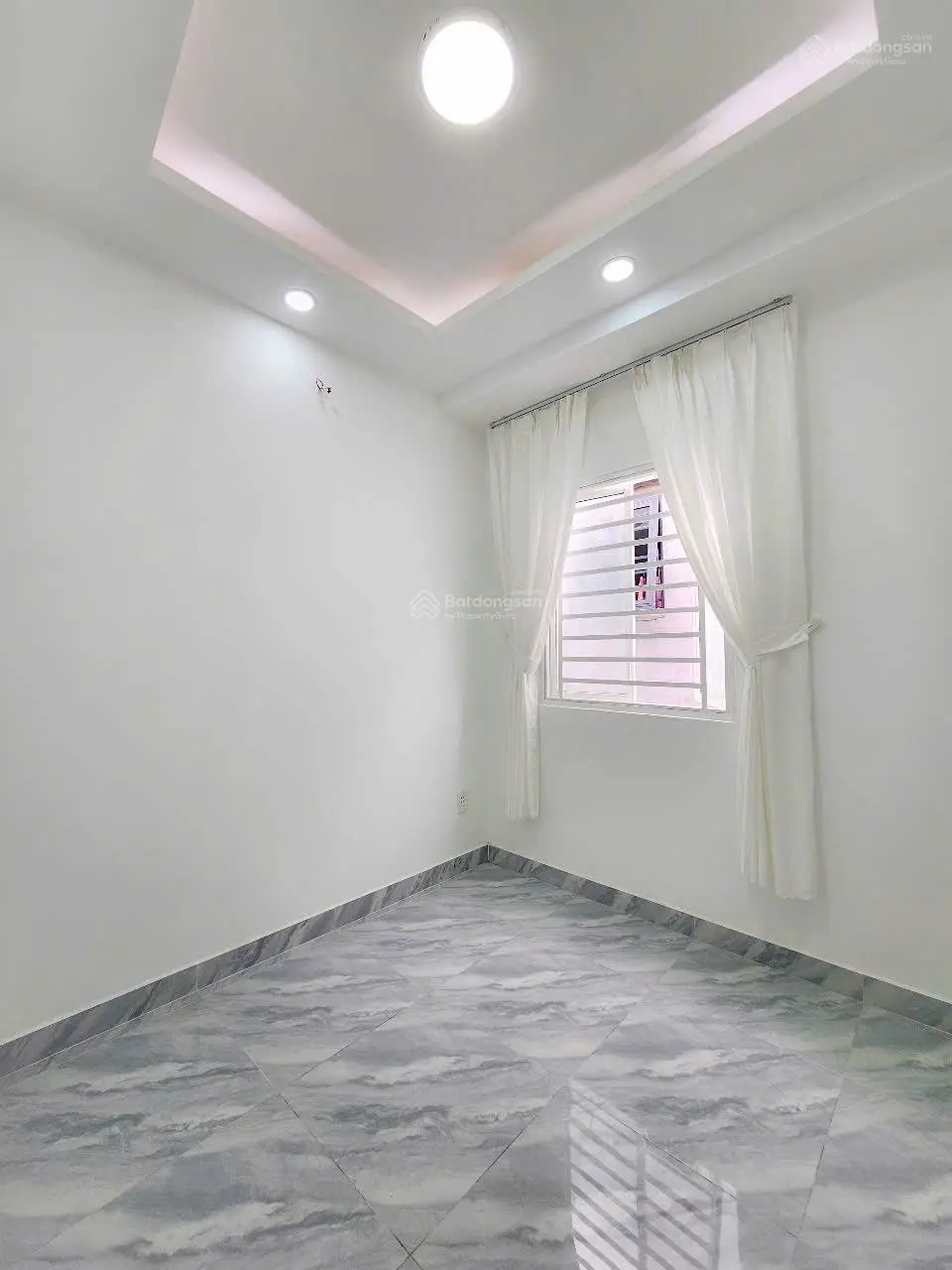 (Nhà biệt thự mini) hẻm 111 Nguyễn Bình
