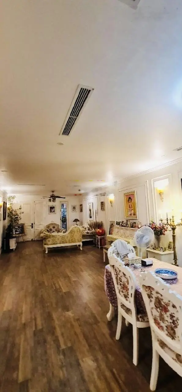 Chú Thắng cán bộ Ngoại giao cần bán căn Liền kề VIP KĐT văn quán - Hà Đông - 75m - 5t- 18.3 tỷ