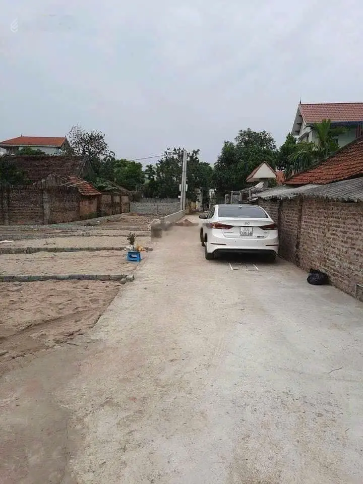 LÔ ĐẤT GIÁ ĐẦU TƯ 68m2, ô tô đỗ cửa, trung tâm thị trấn Phúc Thọ. Cách quốc lộ 32 chỉ 800m.