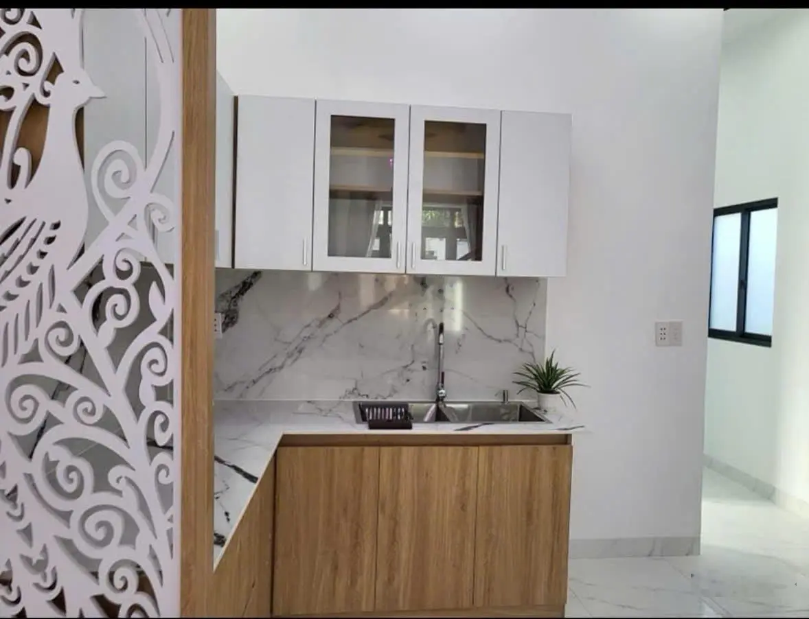 Bán nhà mới xây tt chợ thành, diên khánh