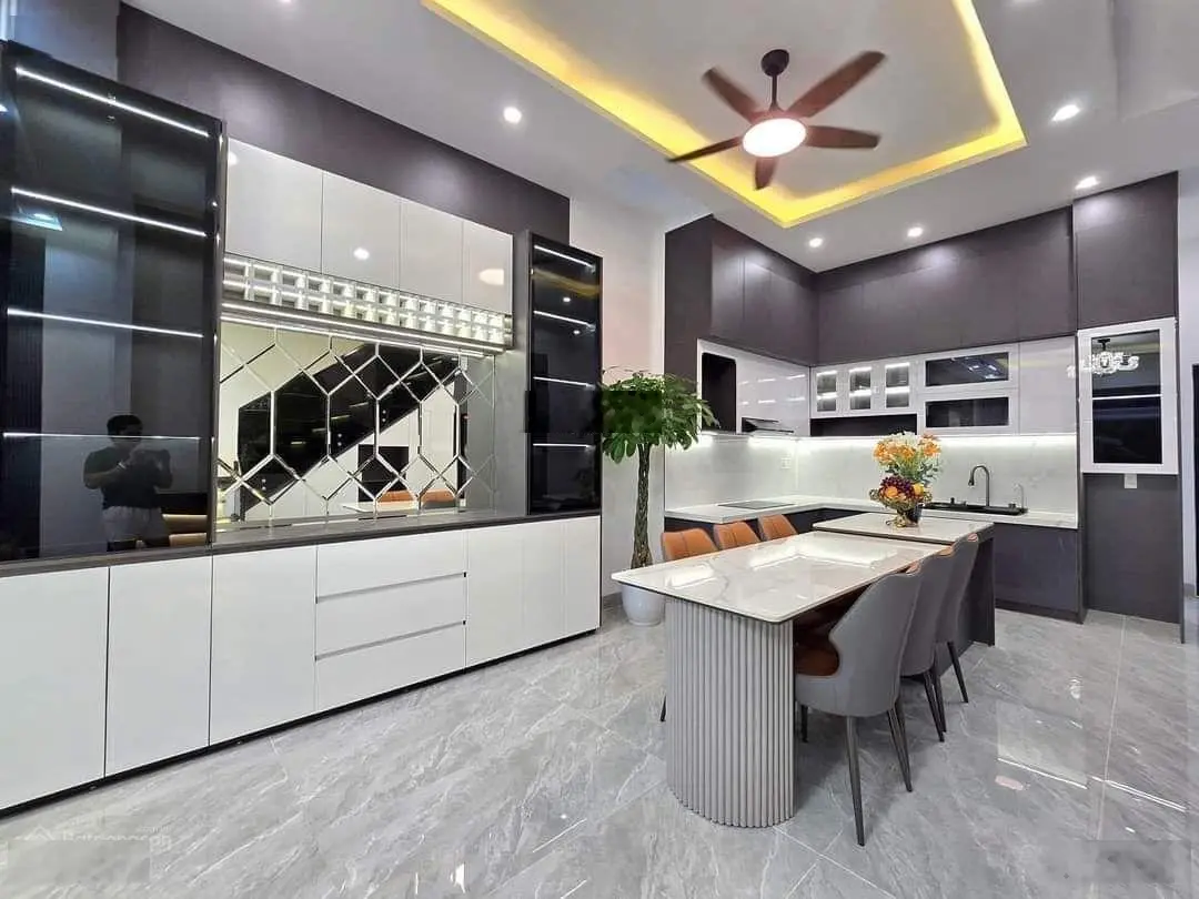 Chủ ngộp cần bán gấp nhà gần chợ Bình Chánh, 80m2, Bình Chánh, TP HCM, SHR