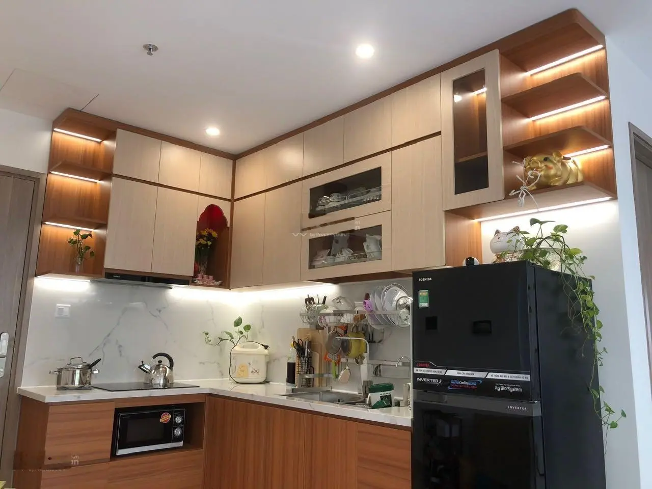 Bán căn hộ 2PN + 1 2tỷ650, sổ, Vinhomes Grand Park tặng full nội thất hướng Đông Nam