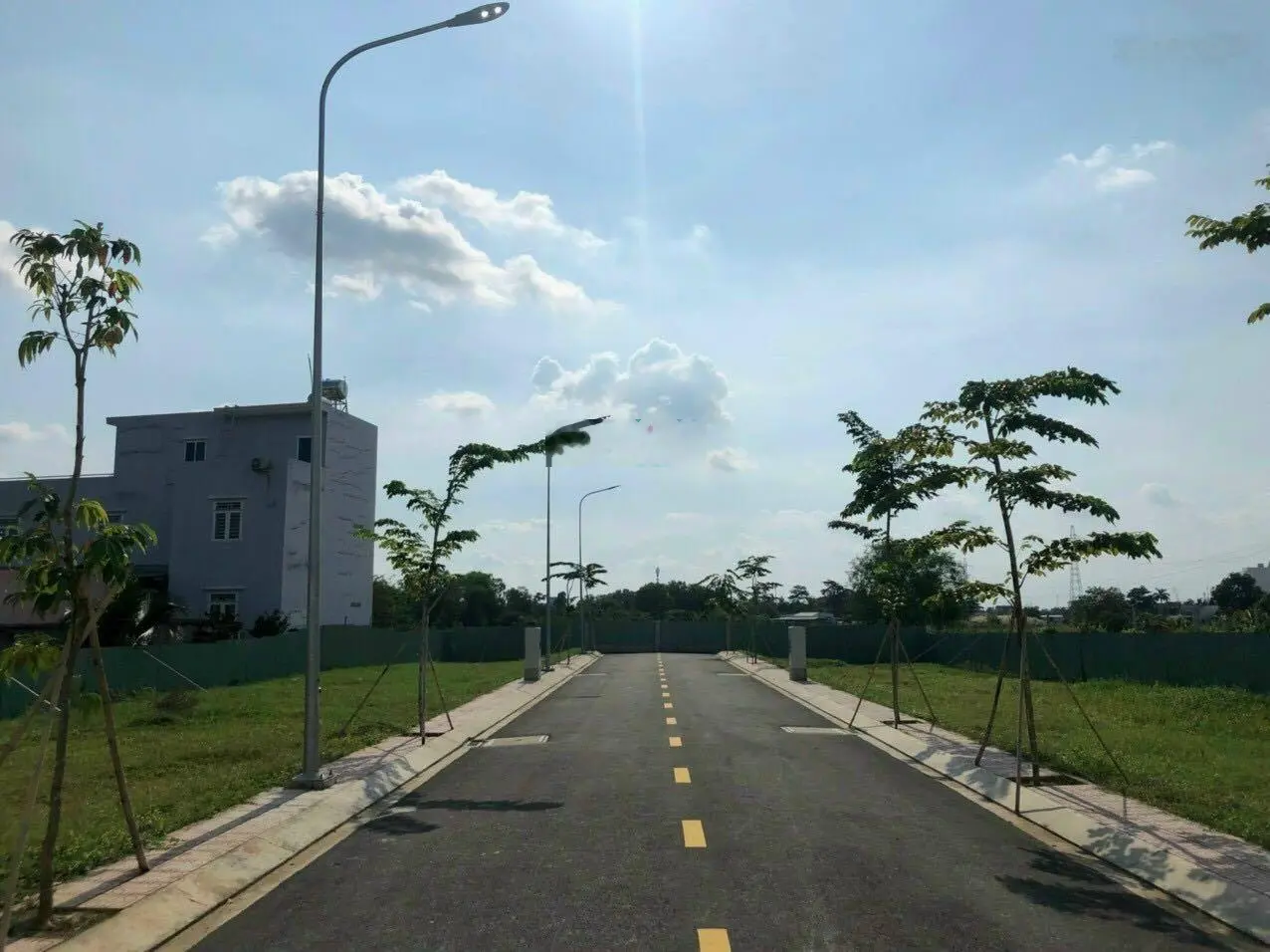 Bán đất nền đường Nguyễn Hữu Trí Tân Túc. Nằm giữa khu trung tâm hành chính huyện Bình Chánh SHR